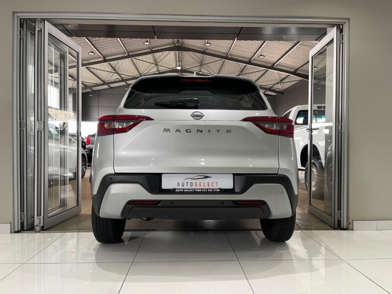 2025 Nissan Magnite 1.0 Visia Manual