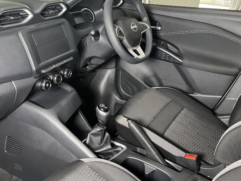 2025 Nissan Magnite 1.0 Visia Manual