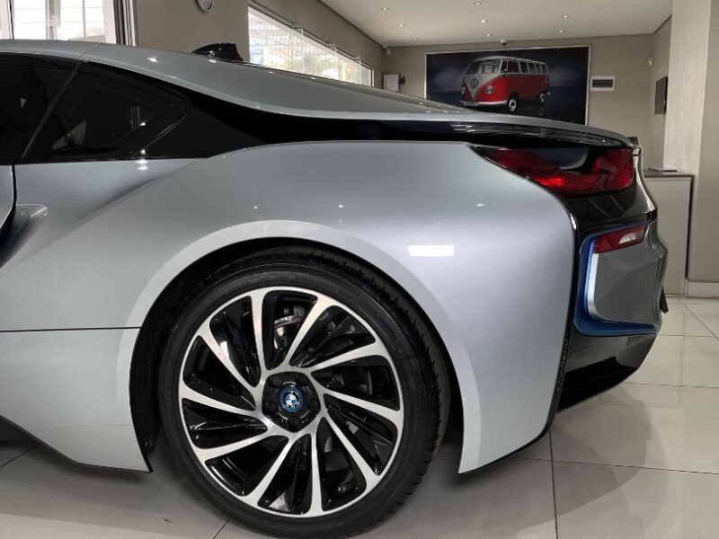 2017 BMW i8 eDrive Coupe