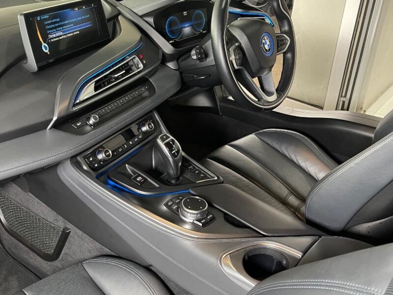 2017 BMW i8 eDrive Coupe