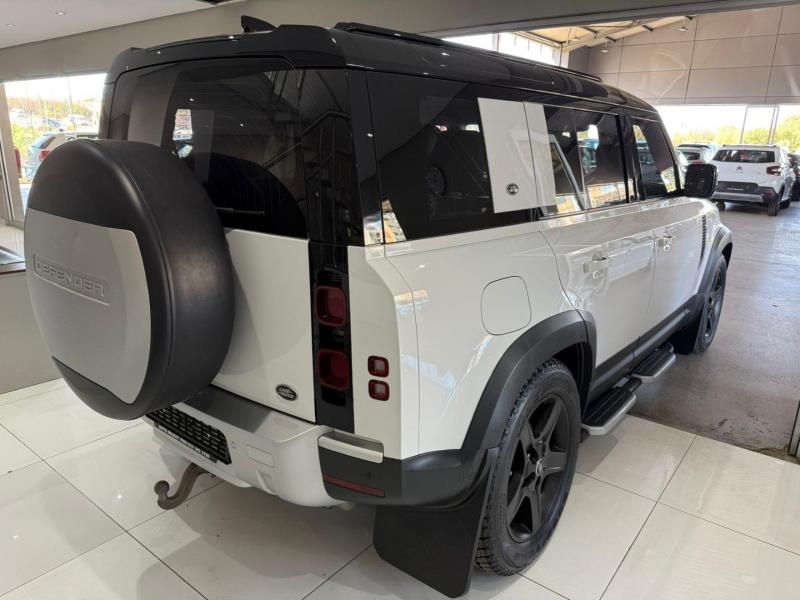 2020 Land Rover Defender 110 D300 X-Dynamic SE
